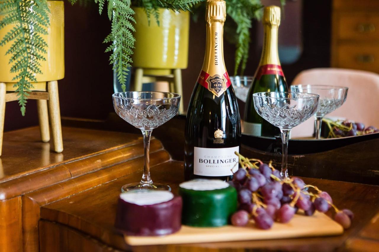 Skeldale House 'all Creatures Great & Small' By Maison Parfaite - Luxury & In Askrigg, Yorkshire Dales 3* Askrigg