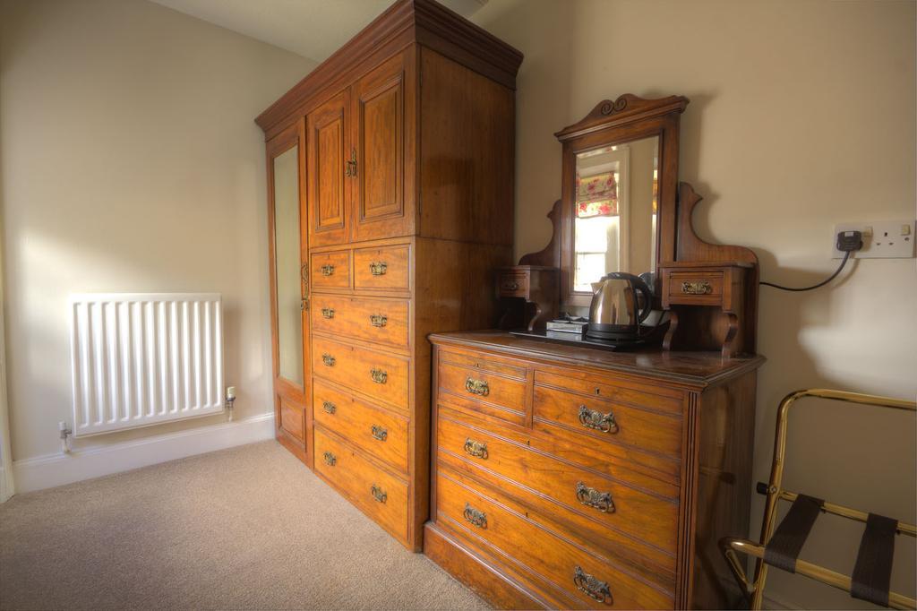 Skeldale House 'all Creatures Great & Small' By Maison Parfaite - Luxury & In Askrigg, Yorkshire Dales Askrigg